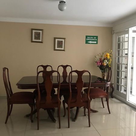 Hotel Casa Rincon Del Chico Bogotá Exteriör bild